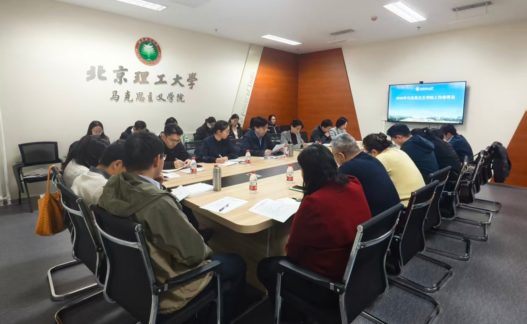 新闻照片.jpg